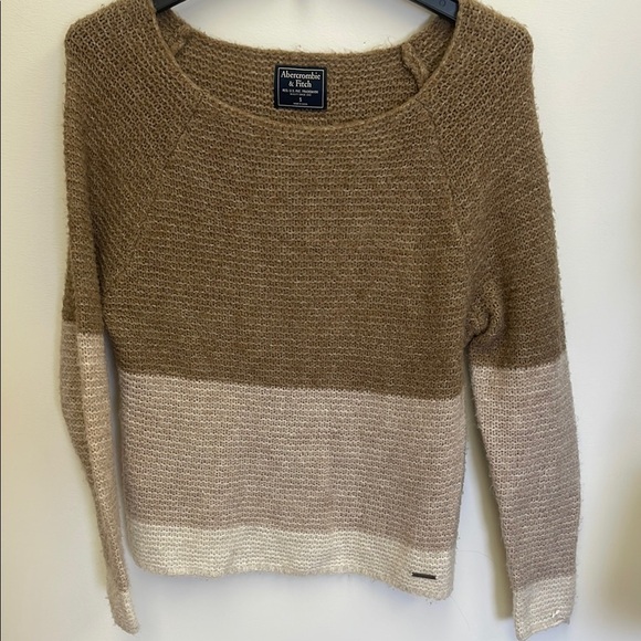 Abercrombie & Fitch Sweaters - Abercrombie & Fitch Brown and Cream Crew Neck Sweater